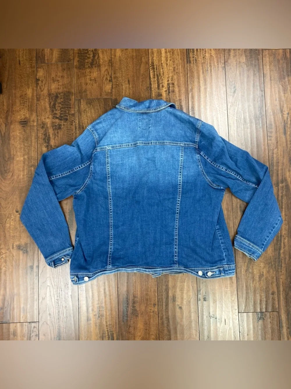 Old Navy Jean Jacket Blue Denim Medium Wash Button Up Women's Size 2X Plus. - Picture 7 of 8